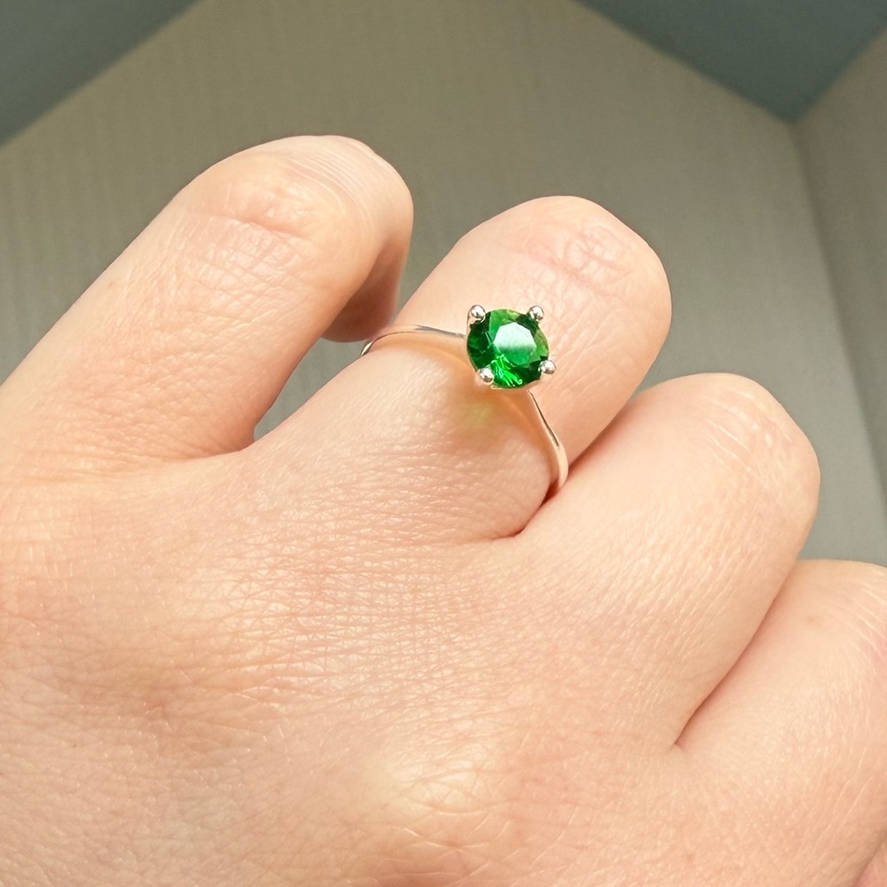 925 Solitaire Ring - Picture 2 of 9